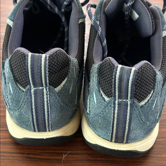 Women's L.L. Bean Tek Trail Model 4 Hiking Shoes Size 9.5 - Picture 4 of 8